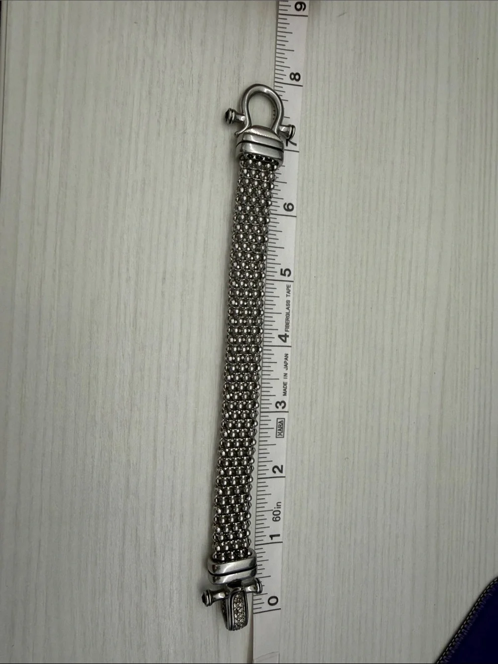 Chunky Silver-Tone Link Bracelet with Sculpted Bead Motif